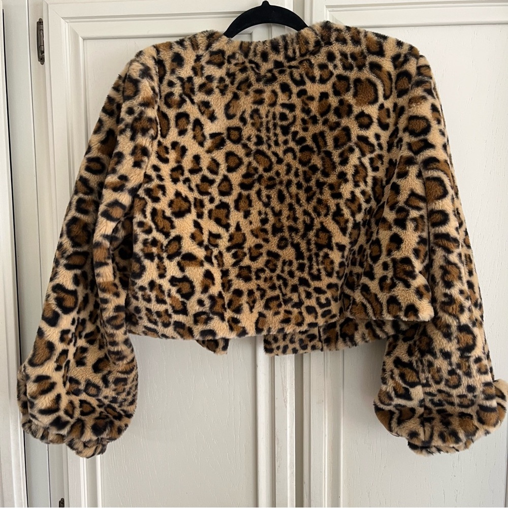 Joseph A Animal Print Faux Fur Crop Jacket Size M - Picture 3 of 6
